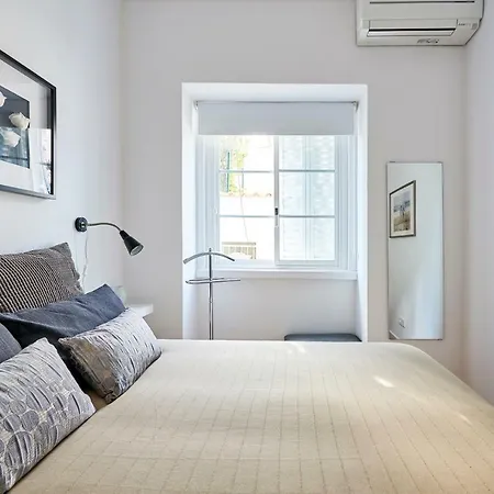 Apartment Casa Oliveira In Alvalade Lisbon