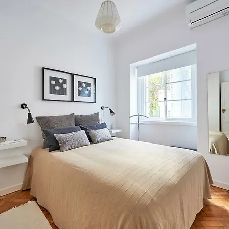 Apartment Casa Oliveira In Alvalade