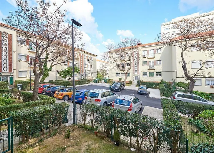 Haven - By The Metro With Ac Apartament Lizbona