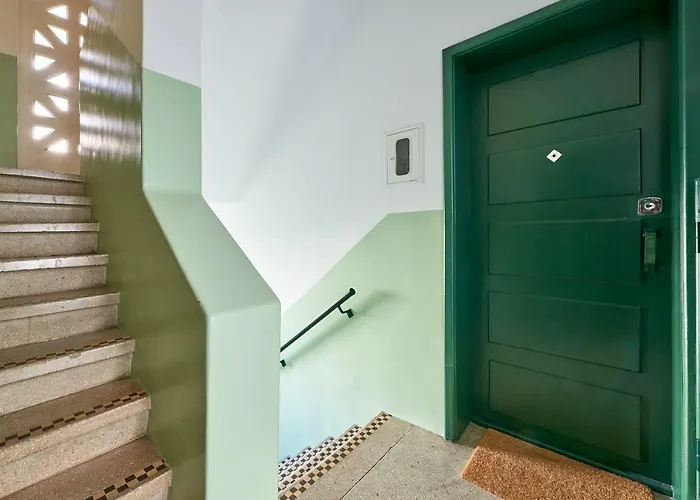 Haven - By The Metro With Ac Apartament